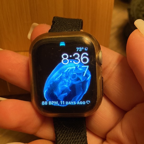 ⭐️BUNDLE⌚️Apple Watch Series 7 [GPS 41mm] in Starlight w/ 6 bands - Picture 7 of 13